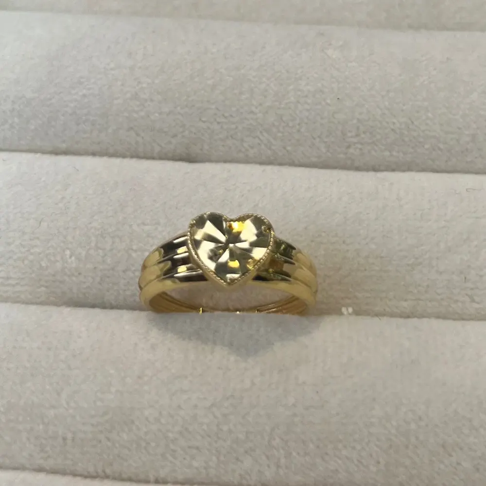 انگشتر طلا 18 عیار آینه ای قلب تراش وزن 1.540 گرم اجرت ساخت ۱۰ درصد کد GD01 000290 - تصویر 2