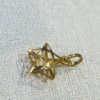 آویز طلا 18 عیار گردنی ستاره وزن ۰.۳۵ گرم اجرت ساخت ۸ درصد کد GD01 000105