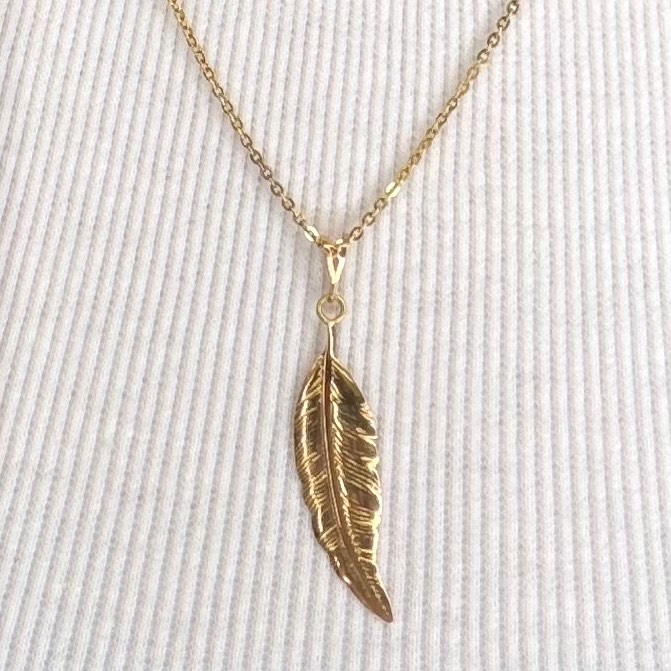 آویز طلا 18 عیار پر وزن 0.830 گرم اجرت ساخت ۱۱ درصد کد GD01 000094